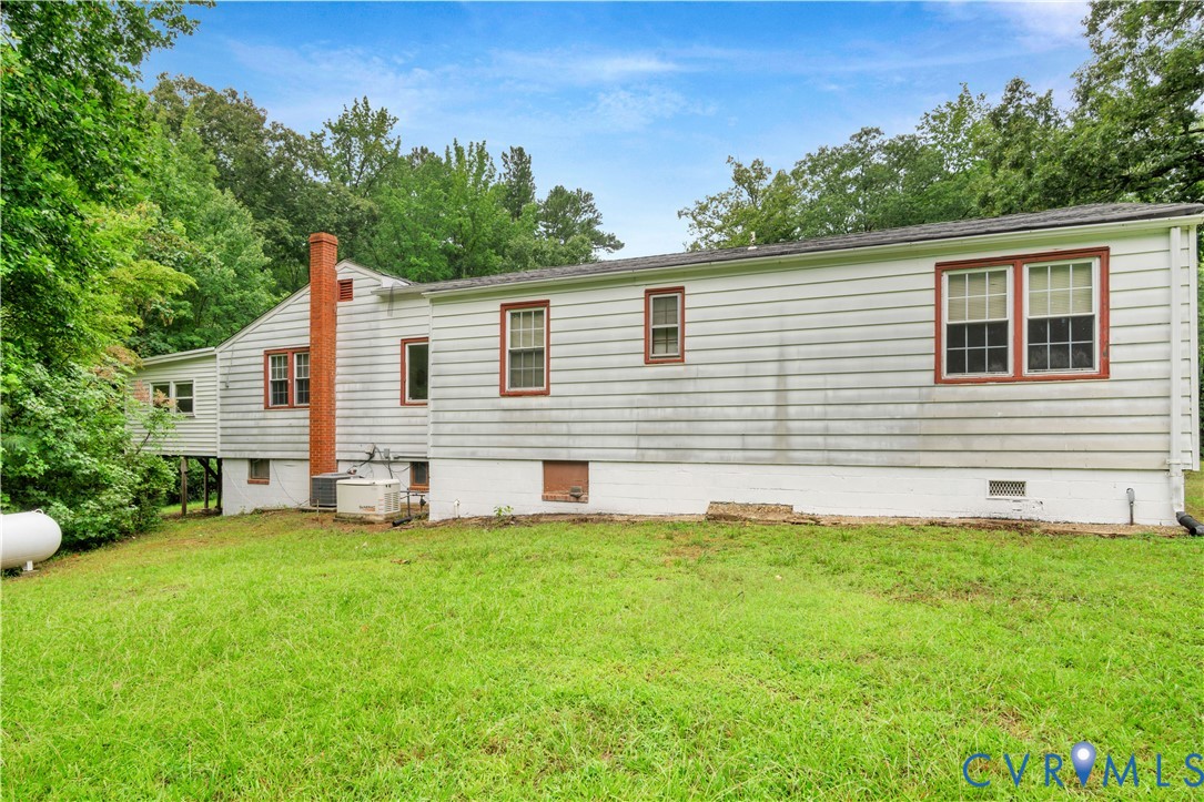 228 Oaktree Road Williamsburg, VA 23188 - Photo 35 of 39 Gallery Image 35