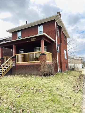 $60,000 | 632 Spruce Avenue, Sharon, PA 16146