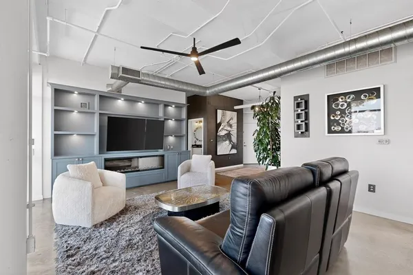 $435,000 | 1001 Belleview Street, Unit 505, Dallas, TX 75215