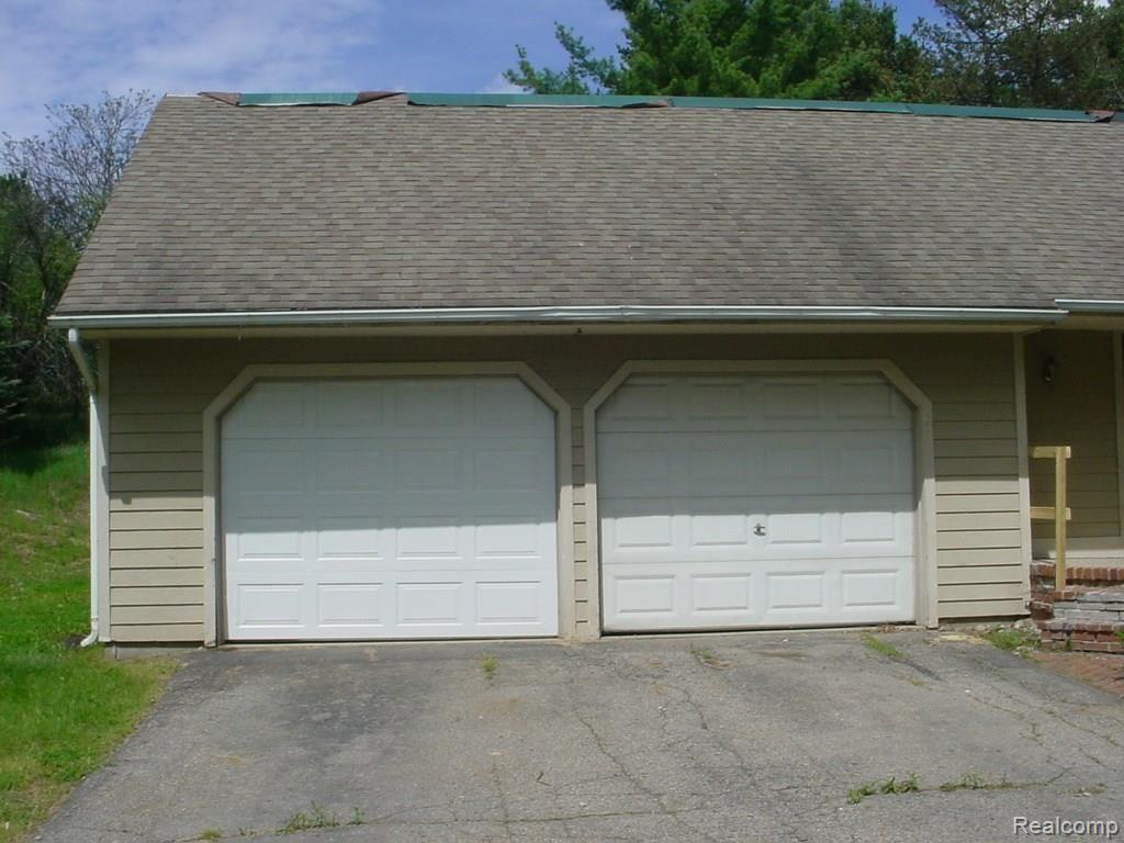 7400 Holcomb Road Clarkston, MI 48346 - Photo 6 of 19