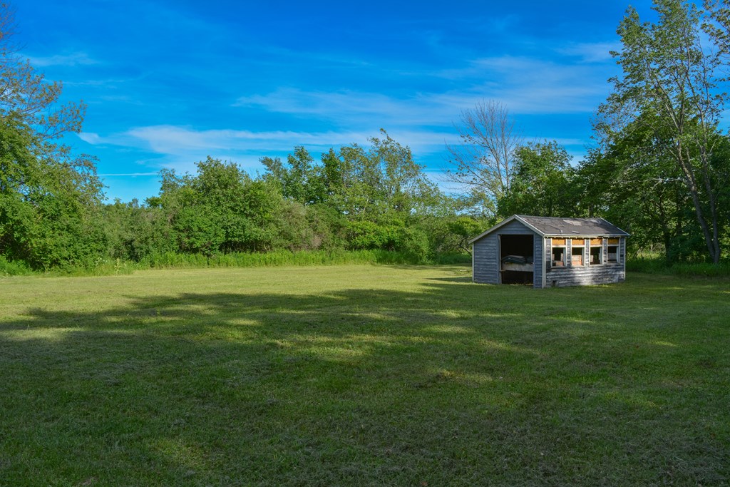 3917 East Town Line Road Sturgeon Bay, WI 54235 - Photo 4 of 13