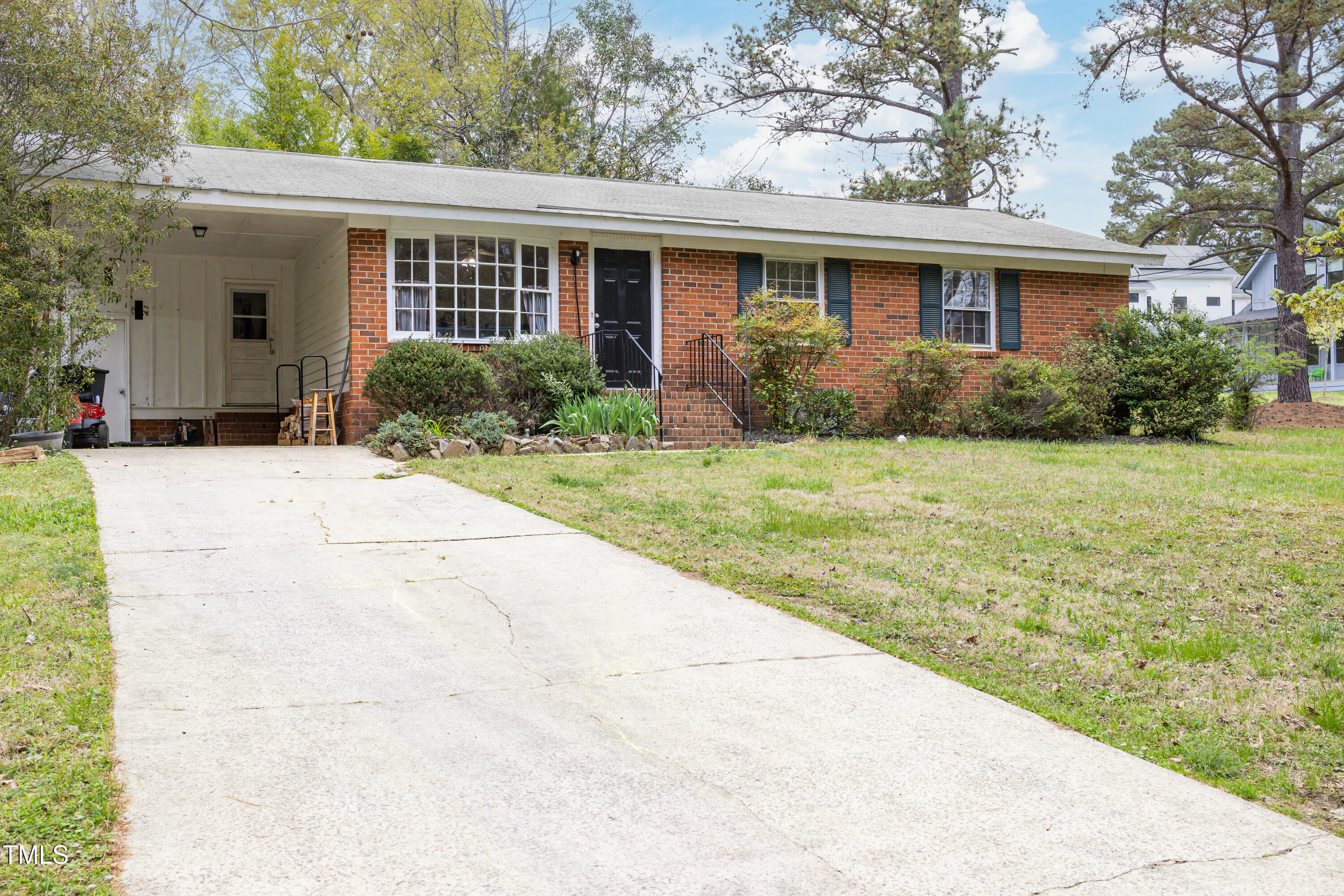 100 Oleander Road Carrboro, NC 27510 - Photo 23 of 25 R6II4965-Edit
