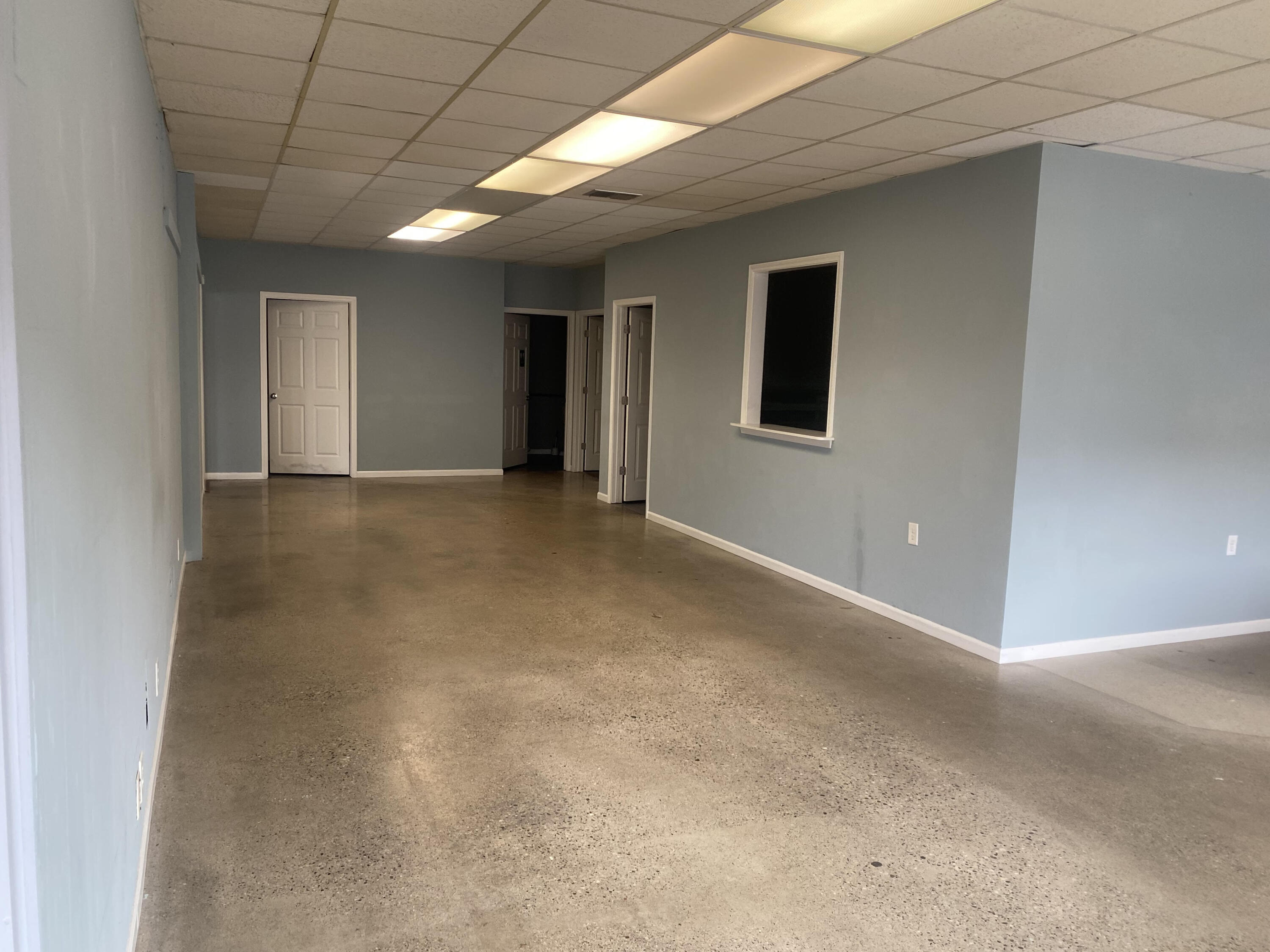 600 Riley Street Holland, MI 49424 - Photo 24 of 37 Front Suite