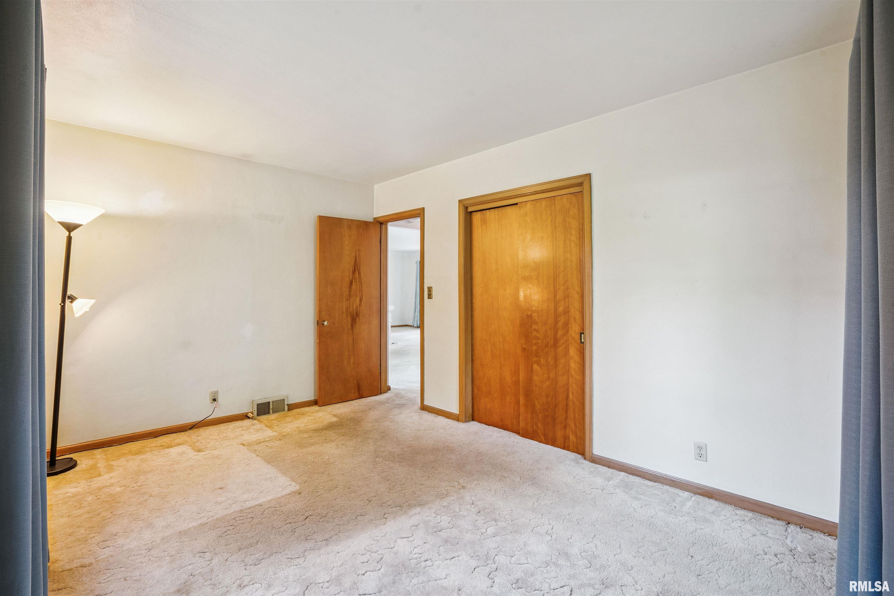 603 33rd Avenue Moline, IL 61265 - Photo 13 of 34