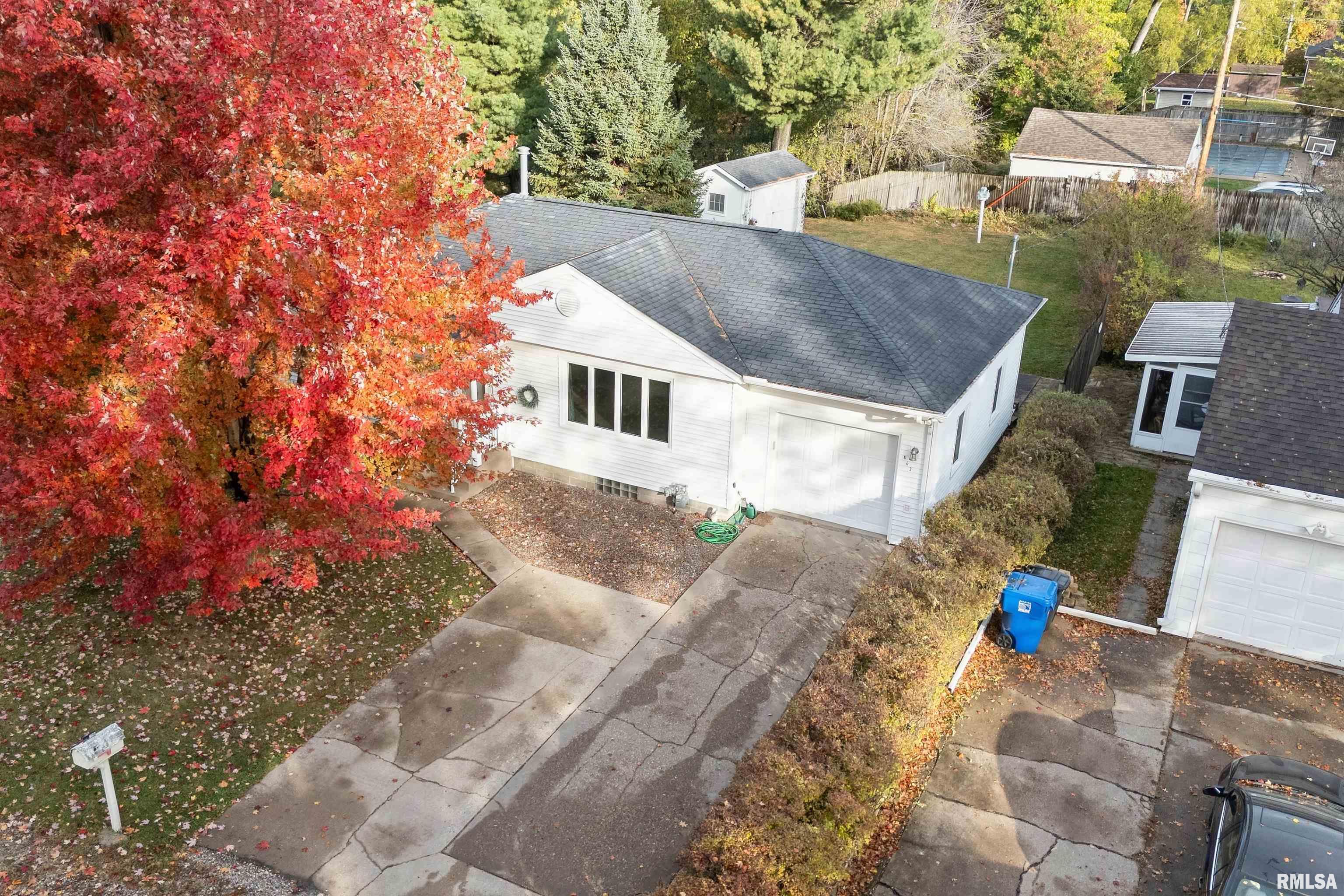 603 33rd Avenue Moline, IL 61265 - Photo 5 of 34