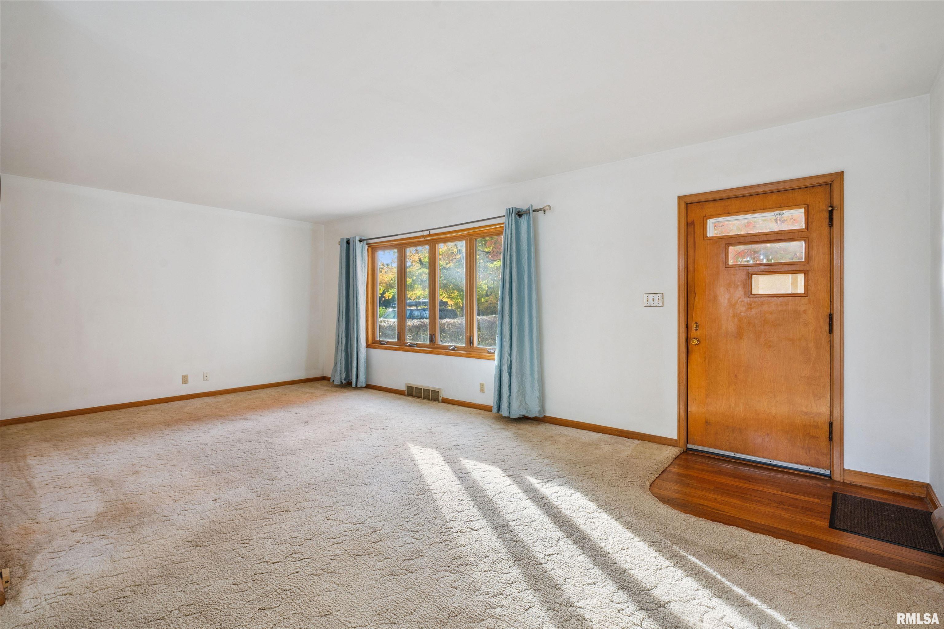 603 33rd Avenue Moline, IL 61265 - Photo 7 of 34