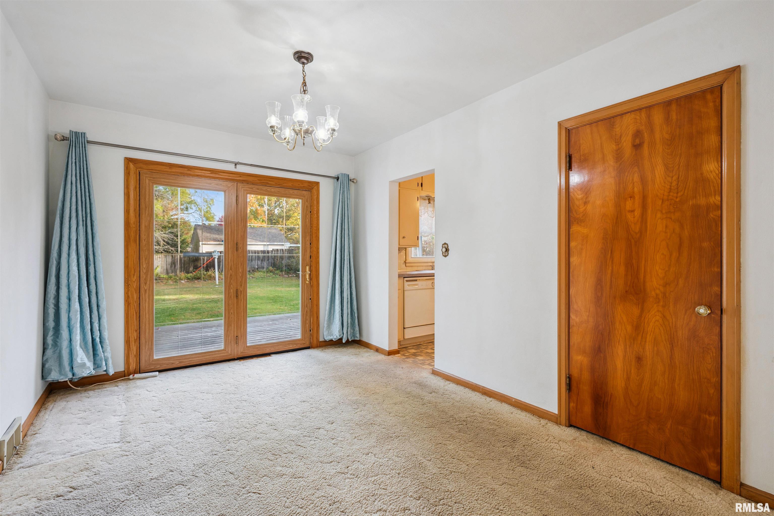 603 33rd Avenue Moline, IL 61265 - Photo 9 of 34