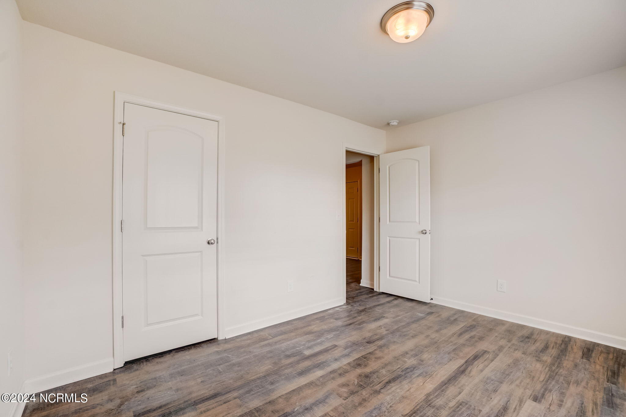 6809 Planting Court Raleigh, NC 27610 - Photo 23 of 35 24-web-or-mls-Planting Ct-022