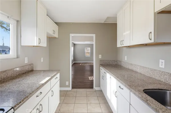 $639,900 | 2010 North Corlett Avenue, Los Angeles, CA 90059