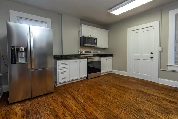 $1,450 | 384 Mulberry Street, Unit 203, Memphis, TN 38103