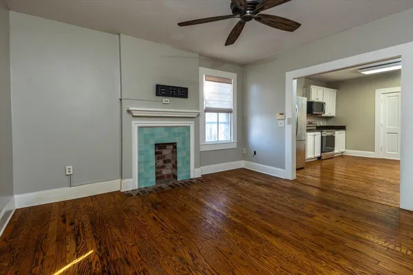 $1,450 | 384 Mulberry Street, Unit 203, Memphis, TN 38103