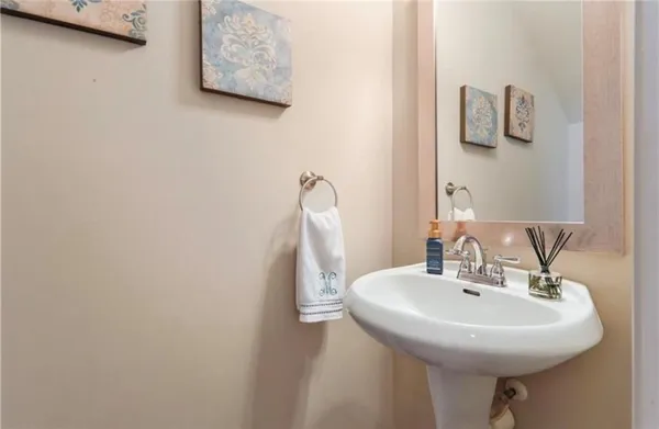 $2,700 | 3539 Peacock Road, Alpharetta, GA 30004