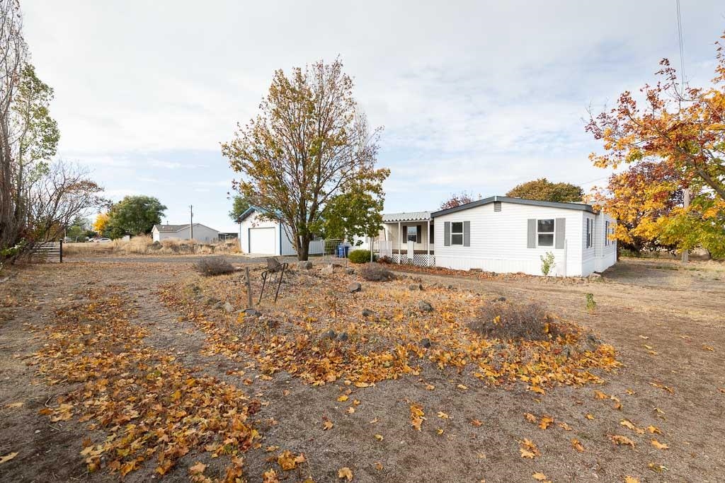 9924 West Balmer Road Spokane, WA 99224 - Photo 1 of 38 Gallery Image 1