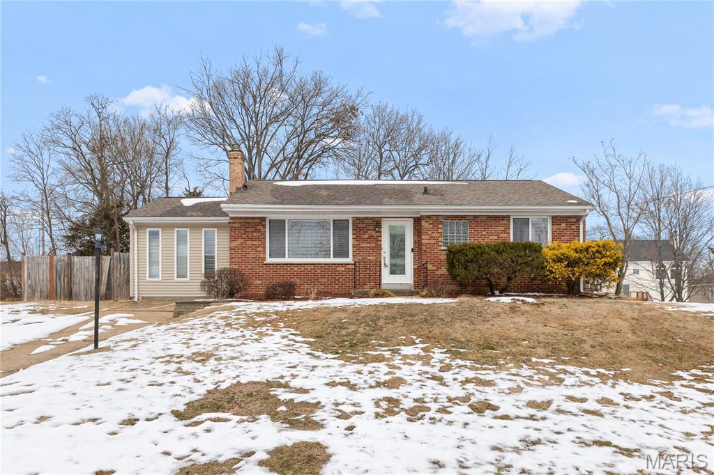 155 Susan Road St. Louis, MO 63129 - Photo 1 of 38