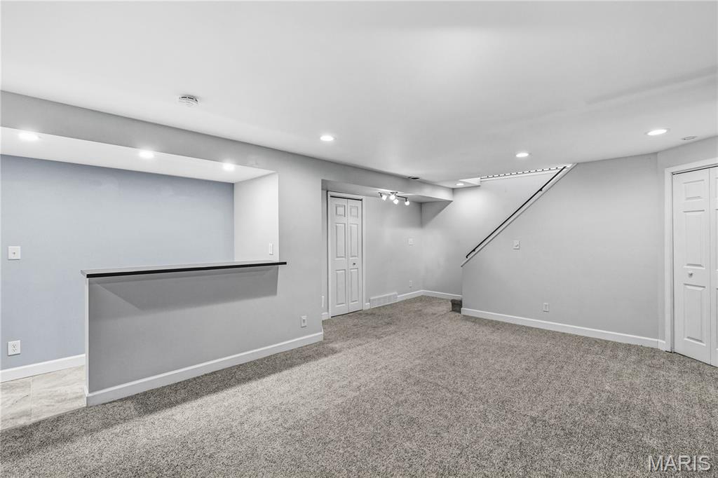 155 Susan Road St. Louis, MO 63129 - Photo 24 of 38