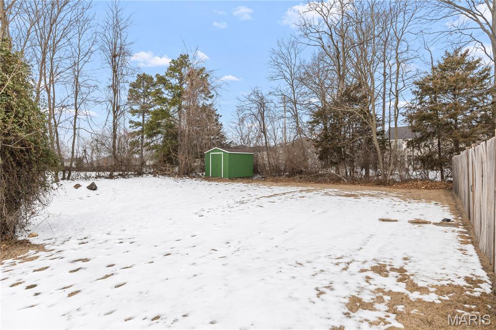 155 Susan Road St. Louis, MO 63129 - Photo 4 of 38