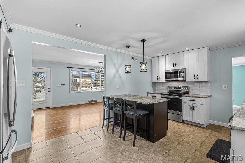 155 Susan Road St. Louis, MO 63129 - Photo 8 of 38