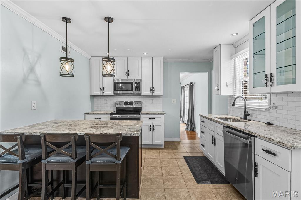 155 Susan Road St. Louis, MO 63129 - Photo 9 of 38