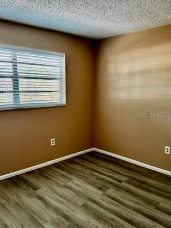 $1,400 | 3073 Pine Tree Avenue, Largo, FL 33771