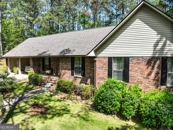$355,000 | 3534 15th Avenue East, Valley, AL 36854