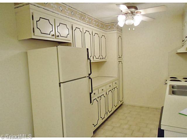204 Northpoint Avenue, Unit D High Point, NC 27262 - Photo 6 of 10 Kitchen.
