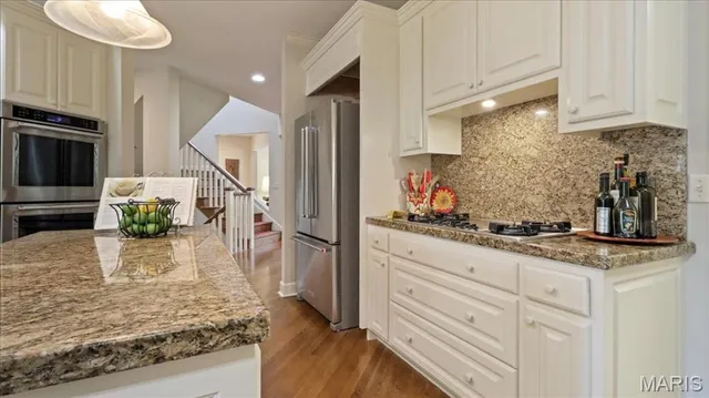 $798,000 | 7805 Westwood Drive, Houston, MO 65483