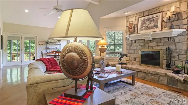 $798,000 | 7805 Westwood Drive, Houston, MO 65483