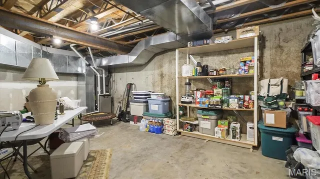 $798,000 | 7805 Westwood Drive, Houston, MO 65483