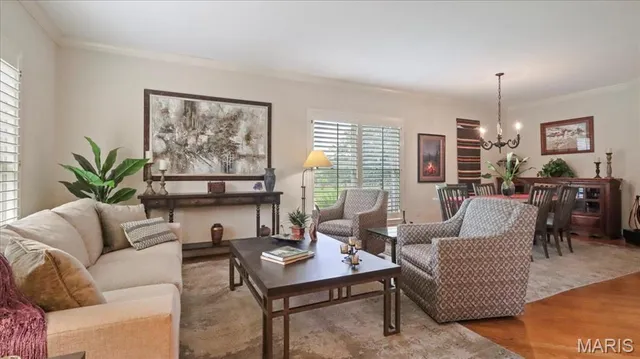 $798,000 | 7805 Westwood Drive, Houston, MO 65483