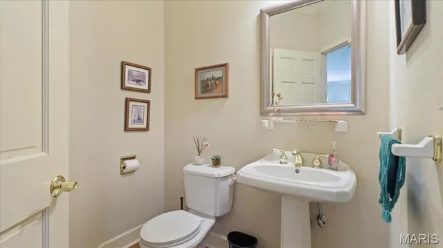 $798,000 | 7805 Westwood Drive, Houston, MO 65483