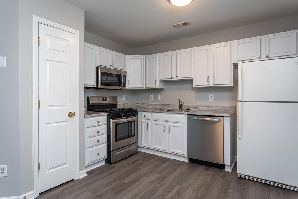 8630 Neuse Landing Lane, Unit 101 Raleigh, NC 27616 - Photo 5 of 27 Photo 5