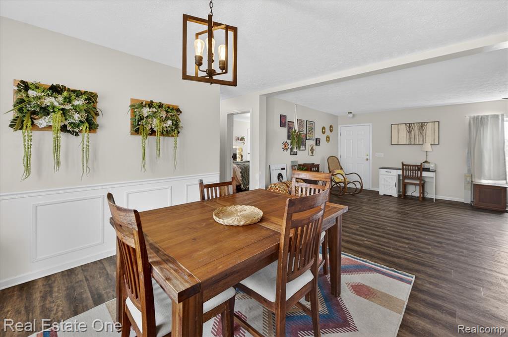 7841 Bergin Road Howell, MI 48843 - Photo 9 of 36 Gallery Image 9