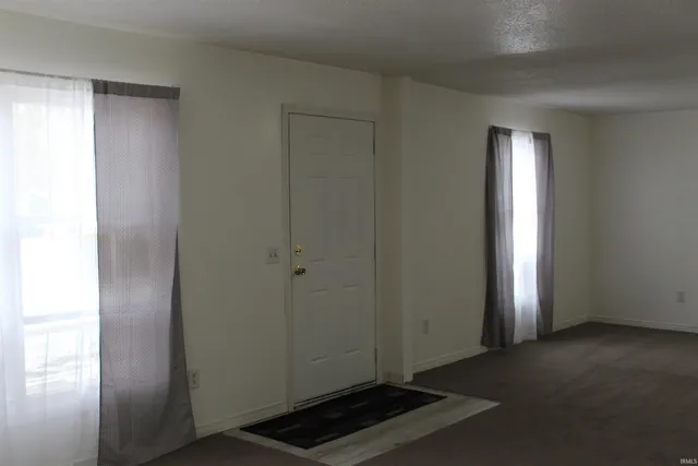 $176,900 | 308 Clyde Avenue, Angola, IN 46703