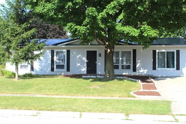 $176,900 | 308 Clyde Avenue, Angola, IN 46703