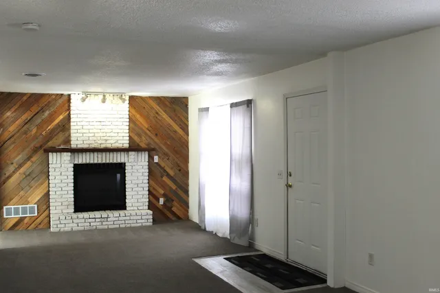 $176,900 | 308 Clyde Avenue, Angola, IN 46703