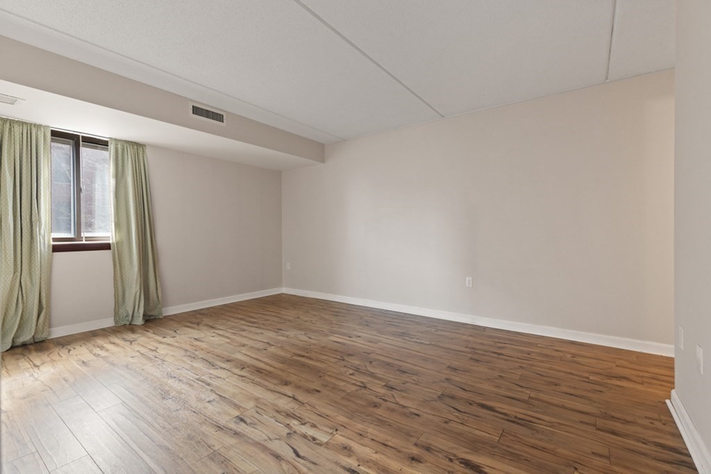 60 Rantoul Street, Unit 307 Beverly, MA 01915 - Photo 15 of 42 Gallery Image 15