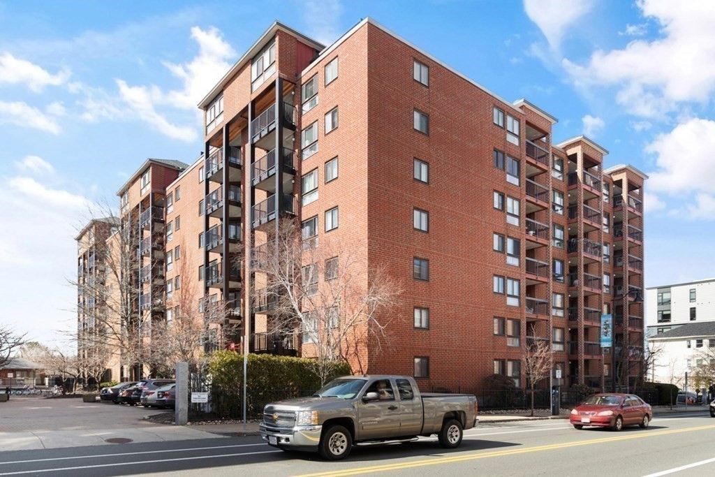 60 Rantoul Street, Unit 307 Beverly, MA 01915 - Photo 18 of 42 Gallery Image 18