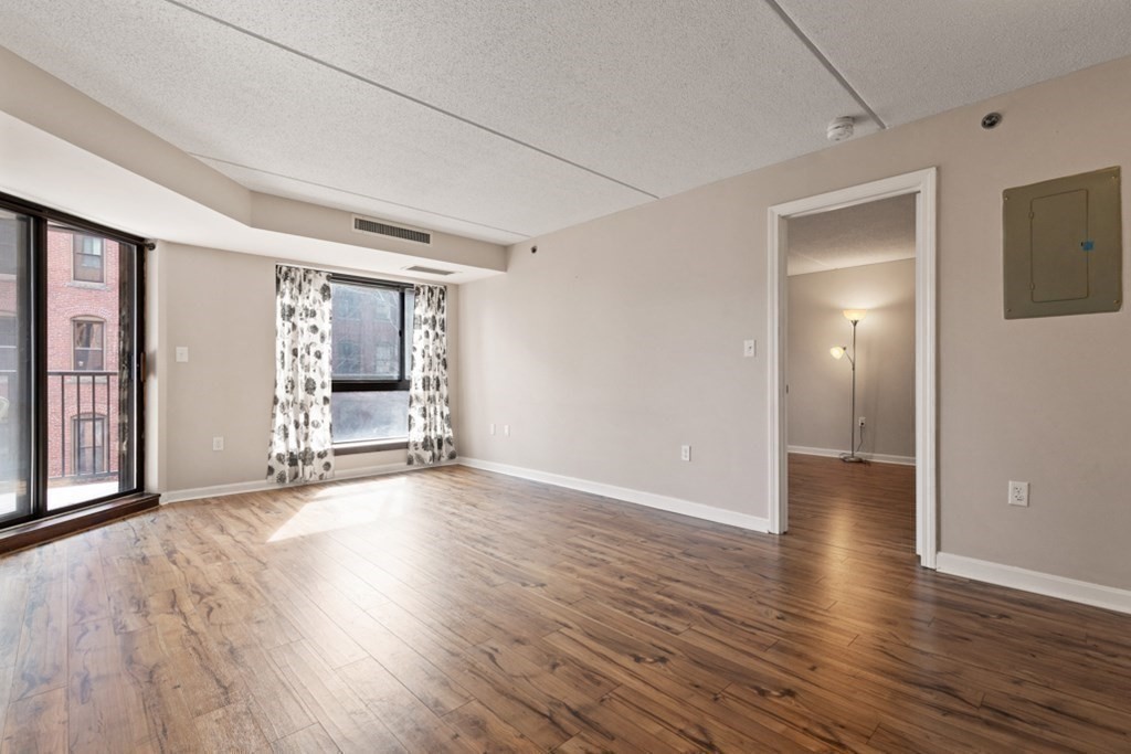 60 Rantoul Street, Unit 307 Beverly, MA 01915 - Photo 8 of 42 Gallery Image 8