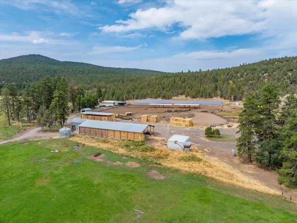 $8,500,000 | 1827 West Ball Mountain Little Shasta Road, Macdoel, CA 96058
