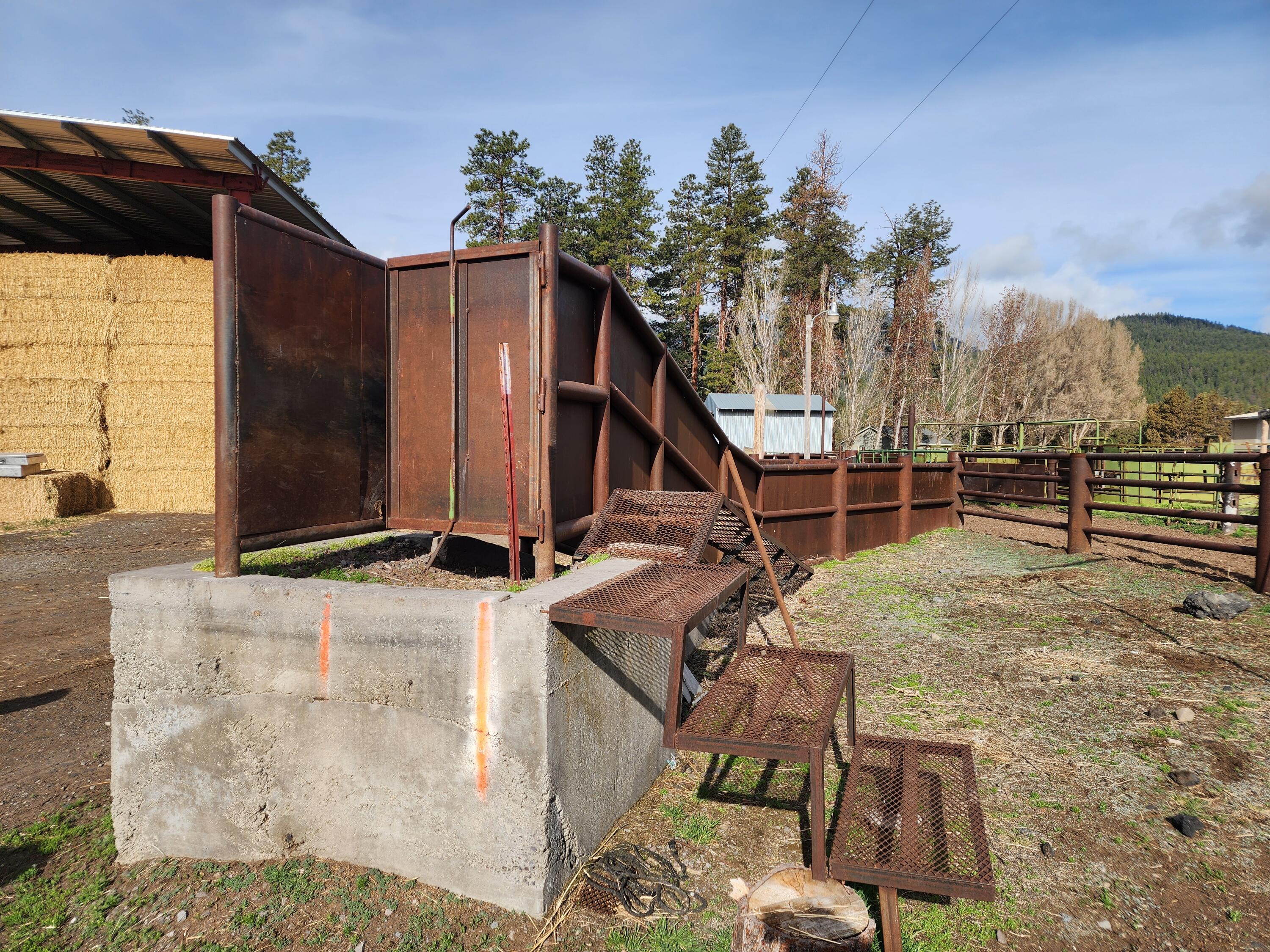 1827 West Ball Mountain Little Shasta Road Macdoel, CA 96058 - Photo 40 of 129 20250411_091259