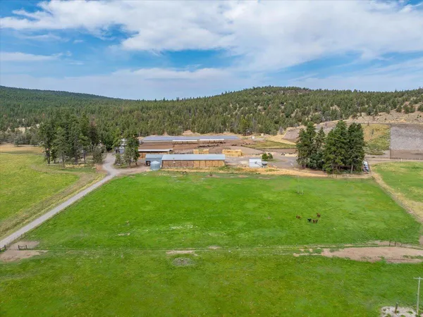 $8,500,000 | 1827 West Ball Mountain Little Shasta Road, Macdoel, CA 96058