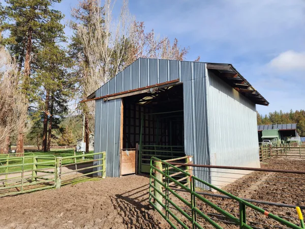 $8,500,000 | 1827 West Ball Mountain Little Shasta Road, Macdoel, CA 96058