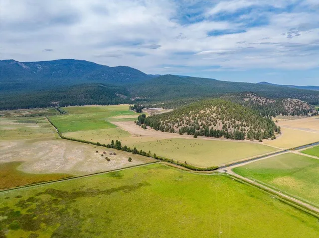 $8,500,000 | 1827 West Ball Mountain Little Shasta Road, Macdoel, CA 96058