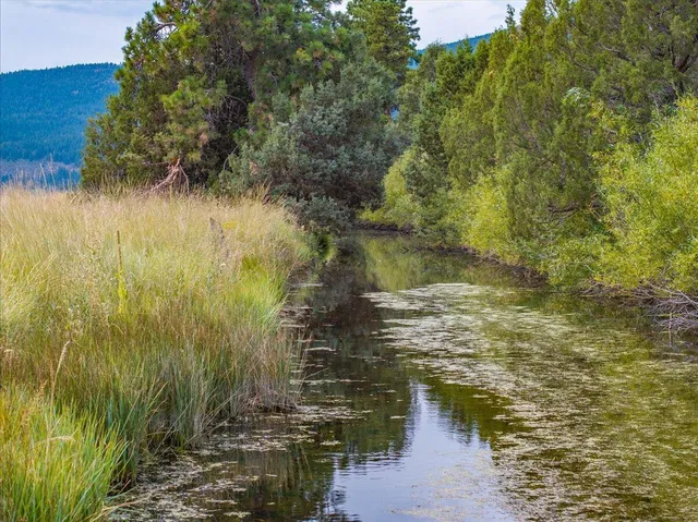 $8,500,000 | 1827 West Ball Mountain Little Shasta Road, Macdoel, CA 96058