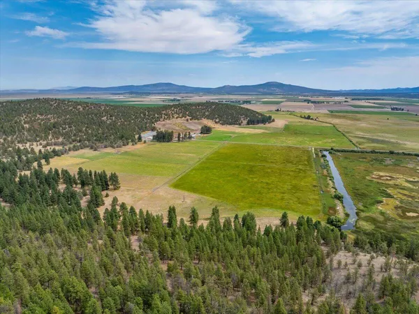 $8,500,000 | 1827 West Ball Mountain Little Shasta Road, Macdoel, CA 96058