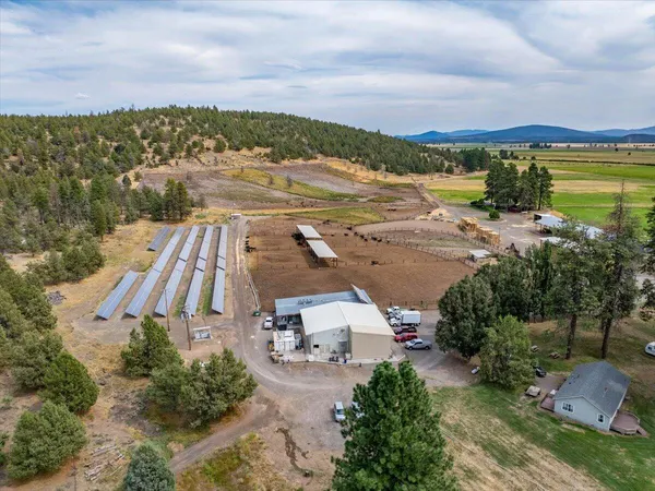 $8,500,000 | 1827 West Ball Mountain Little Shasta Road, Macdoel, CA 96058