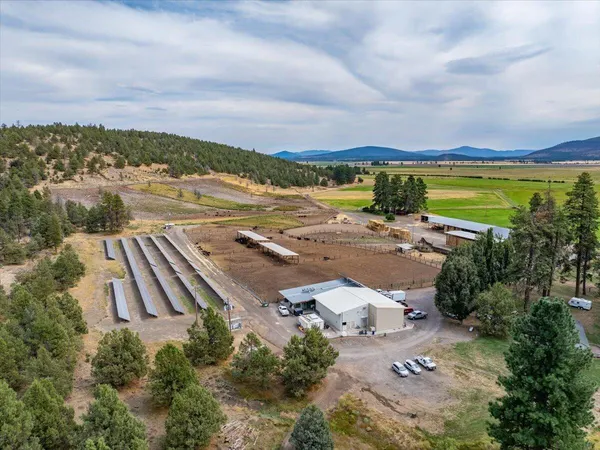 $8,500,000 | 1827 West Ball Mountain Little Shasta Road, Macdoel, CA 96058