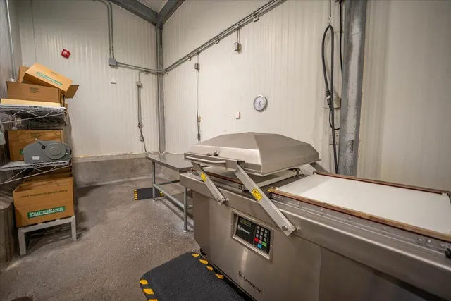 $8,500,000 | 1827 West Ball Mountain Little Shasta Road, Macdoel, CA 96058