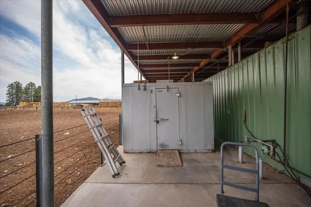 $8,500,000 | 1827 West Ball Mountain Little Shasta Road, Macdoel, CA 96058