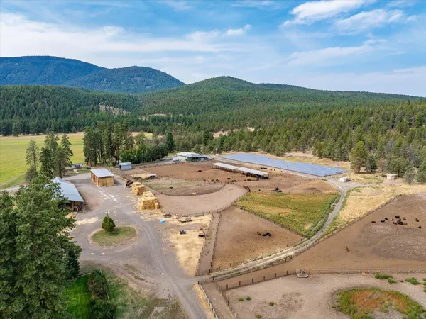 $8,500,000 | 1827 West Ball Mountain Little Shasta Road, Macdoel, CA 96058